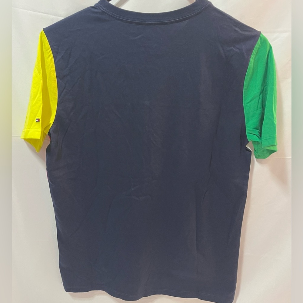 Tommy Hilfiger Navy Blue Colorblock T-Shirt - Multicolor. Size XL 16-18. - Picture 6 of 6